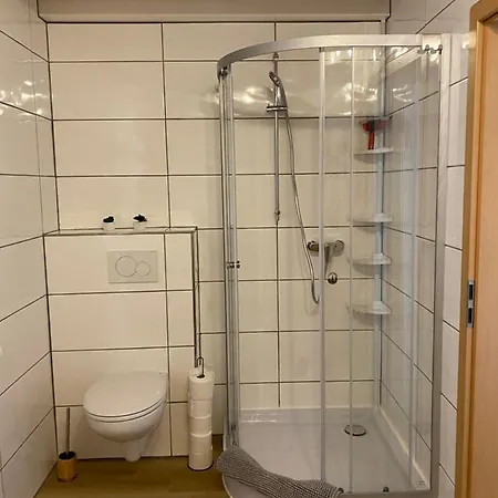 Schoenes Ferienhaus&monteurzimmer Direkt In Lich, Ruhige&zentrale Lage