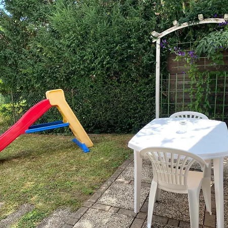 Hébergement de vacances Schoenes Ferienhaus&monteurzimmer Direkt In Lich, Ruhige&zentrale Lage Lich