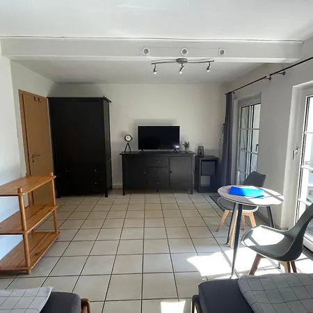 Schoenes Ferienhaus&monteurzimmer Direkt In Lich, Ruhige&zentrale Lage * Lich