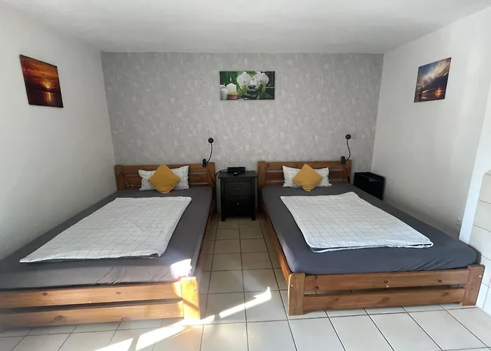 Schoenes Ferienhaus&monteurzimmer Direkt In Lich, Ruhige&zentrale Lage *